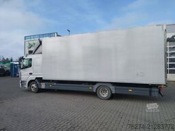 Mercedes-Benz 824 Koffer Messefzg. / Verkaufswagen / Camper?