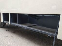 Kässbohrer PA 4