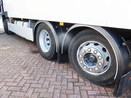 Volvo FM 420 6x2 Stuur-As L.Z.V uitvoering