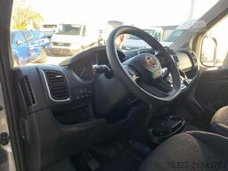 Fiat Ducato L2H2 verglast Kombi 9-Sitzer