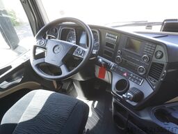 Mercedes-Benz Actros 2542 / GIGA cabin / Thermoking