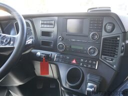 Mercedes-Benz Actros 2542 / GIGA cabin / Thermoking
