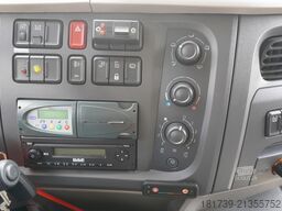 DAF LF 220 / Refrigerator 16 EPAL Multitemp