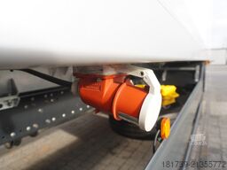 MAN TGX 26.400 / IGLOOCAR / Carrier Supra