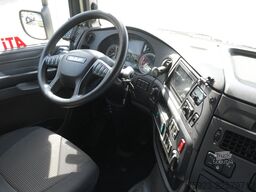 DAF XF 510 8x2 20FT container transport truck