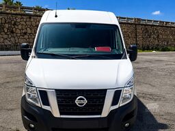 Nissan NV 400