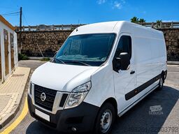 Nissan NV 400