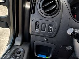 Nissan NV 400