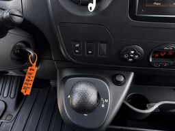 Nissan NV 400