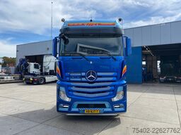 Mercedes-Benz Actros 1842 / Stream Space / ADR / PTO / TÜV 09...