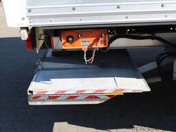 Mercedes-Benz Antos 1830 E6 Koffer 7,7m   LBW   Rolltor