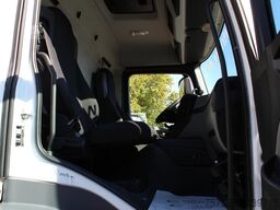 Mercedes-Benz Antos 1830 E6 Koffer 7,7m   LBW   Rolltor