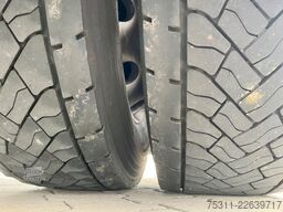 MAN TGX 18.560 D38 BLS | XXL*Standklima*ACC*Navi*ALU