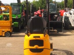 JCB 8008 * 2x Löffel * * Verstellfahrwerk *