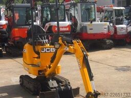 JCB 8008 * 2x Löffel * * Verstellfahrwerk *