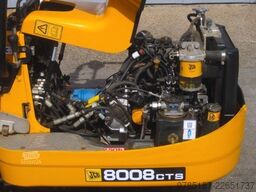 JCB 8008 * 2x Löffel * * Verstellfahrwerk *