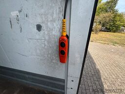 IVECO Daily 70C18 Hi-Matic Koffer mit Ladebordwand