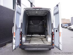 Volkswagen Crafter 2.0 TDI L3H3 EURO 6 - Airco - Cruise - ...