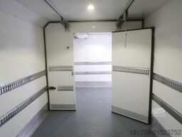 Renault D210 12T / Bitemperature Refrigerator