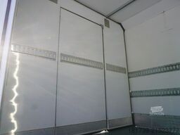 Renault D210 12T / Bitemperature Refrigerator