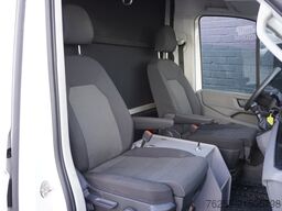 Volkswagen Crafter 2.0 TDI 140PK L3H3 EURO 6 - Airco - Cru...