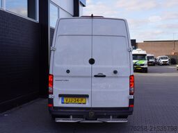 Volkswagen Crafter 2.0 TDI 140PK L3H3 EURO 6 - Airco - Cru...