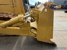 Caterpillar D8R