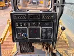 Caterpillar D8R