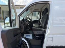Peugeot Boxer Kasten 435 L4H2  180 AUT/NAvi/PDC