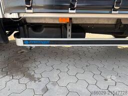 IVECO Daily Koffer mit Ladebordwand