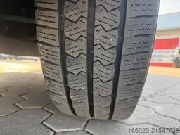 IVECO Daily Koffer mit Ladebordwand