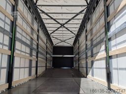 Fliegl 3-Achs Jumbo Gardinen Sattelauflieger