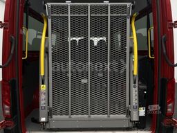 VOLKSWAGEN Crafter 35 *ROLLSTUHL-LIFT* 6-SITZE+KAMERA (7205