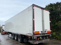 SCHMITZ CARGOBULL 3 Axle Frigo Thermo king SLXe Spectrum H2.65m