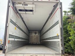 SCHMITZ CARGOBULL 3 Axle Frigo Thermo king SLXe Spectrum H2.65m