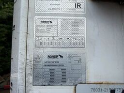 SCHMITZ CARGOBULL 3 Axle Frigo Thermo king SLXe Spectrum H2.65m