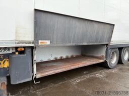 SCHMITZ CARGOBULL 3 Axle Frigo Thermo king SLXe300 H2.65m