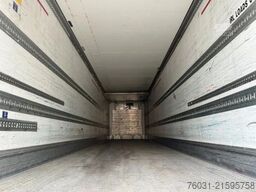 SCHMITZ CARGOBULL 3 Axle Frigo Thermo king SLXe300 H2.65m