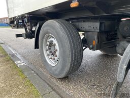 Schmitz SKO 24/LZG-13.4 FP45COOL ISO Box / Loading Lift...