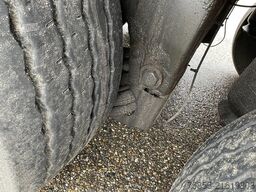 Schmitz SKO 24/LZG-13.4 FP45COOL ISO Box / Loading Lift...