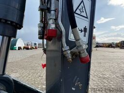 ATLAS 150 W blue,Verstellausleger, Hammer + Greifer