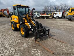 JCB 407 SV, hydr. S.W.S., Palettengabel, Neuwertig