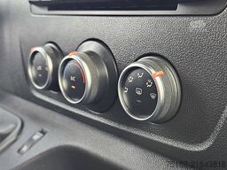 RENAULT MASTER 2.3 Bakwagen Laadklep!