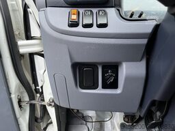 FUSO Canter 3S13 3.0 Automaat Veegvuilkipper zijlade...