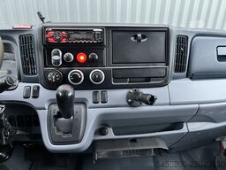FUSO Canter 3S13 3.0 Automaat Veegvuilkipper zijlade...