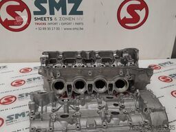 Mercedes Occ cilinderkop + kleppendeksel rechts AMG C63S Me