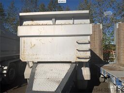 Istrail Triple-Axle Trailer
