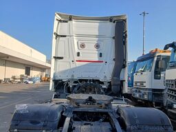 Mercedes-Benz Actros 1848