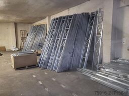 Räderregale für bis zu 20 Räder pro Einheit
