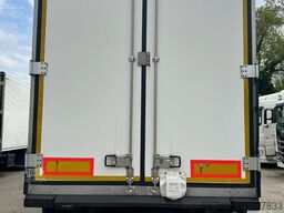 Krone 4 Units in stock!!! SD Thermo King SLX300i, Lif...